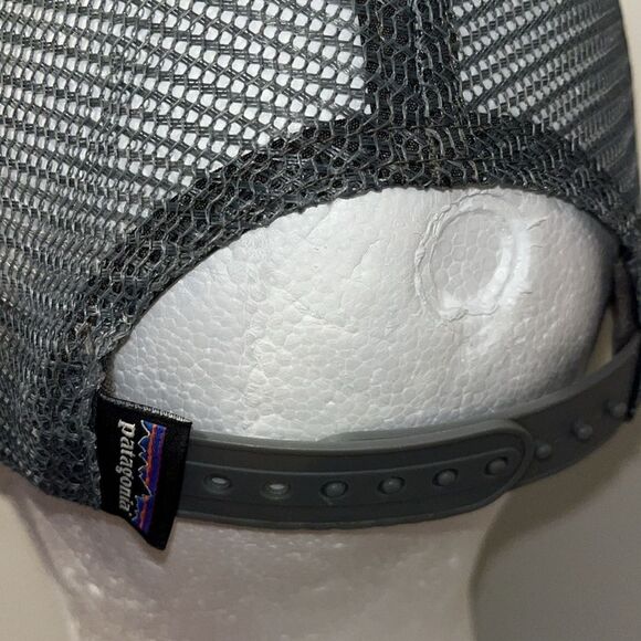 Worn Gray & Creme Patagonia Ventura unisex SnapBack Mesh Trucker Cap Hat - Picture 3 of 4